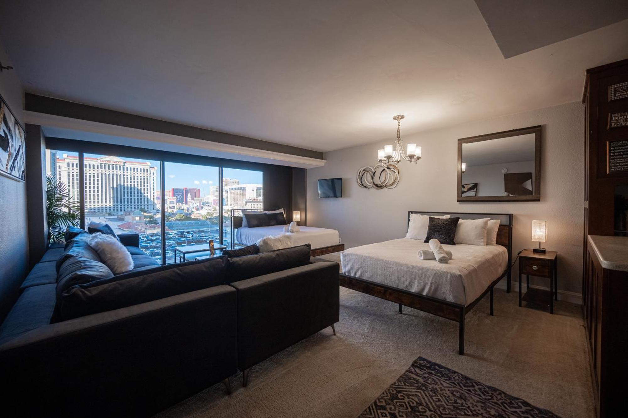Iconic Vegas Views - 6 Comfy Beds, No Resort Fees, Center Strip! Las Vegas Exterior photo